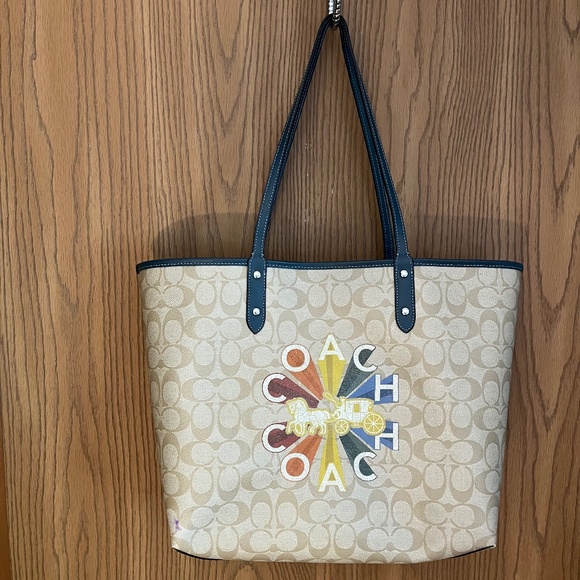 Coach Tote Bag Reversible - Picture 1 of 3